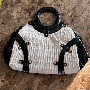 Large White & Black Sasaya Purse